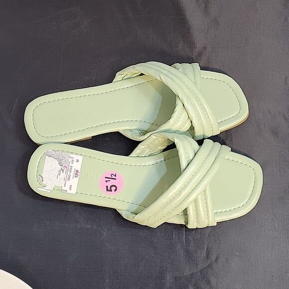 BRAND NEW WILD DIVA LOUNGE IRA CROSSBAND SLIDES SANDAL - Picture 10 of 15